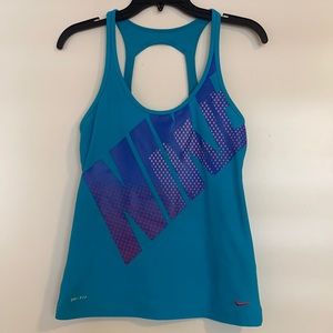 Nike top with built in braw